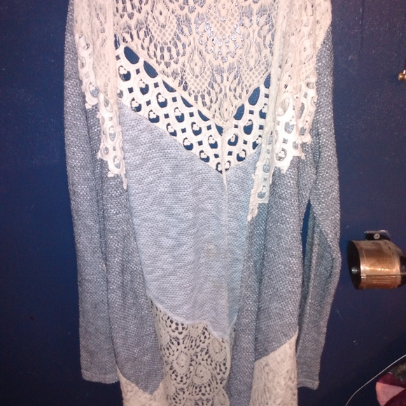 Cardigan - Picture 4 of 4